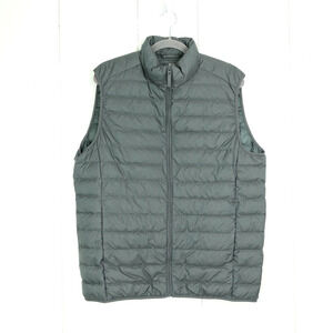 Uniqlo Vest Mens SZ L Light Down Puffer Full Zip Lightweight Durable Gorpcore